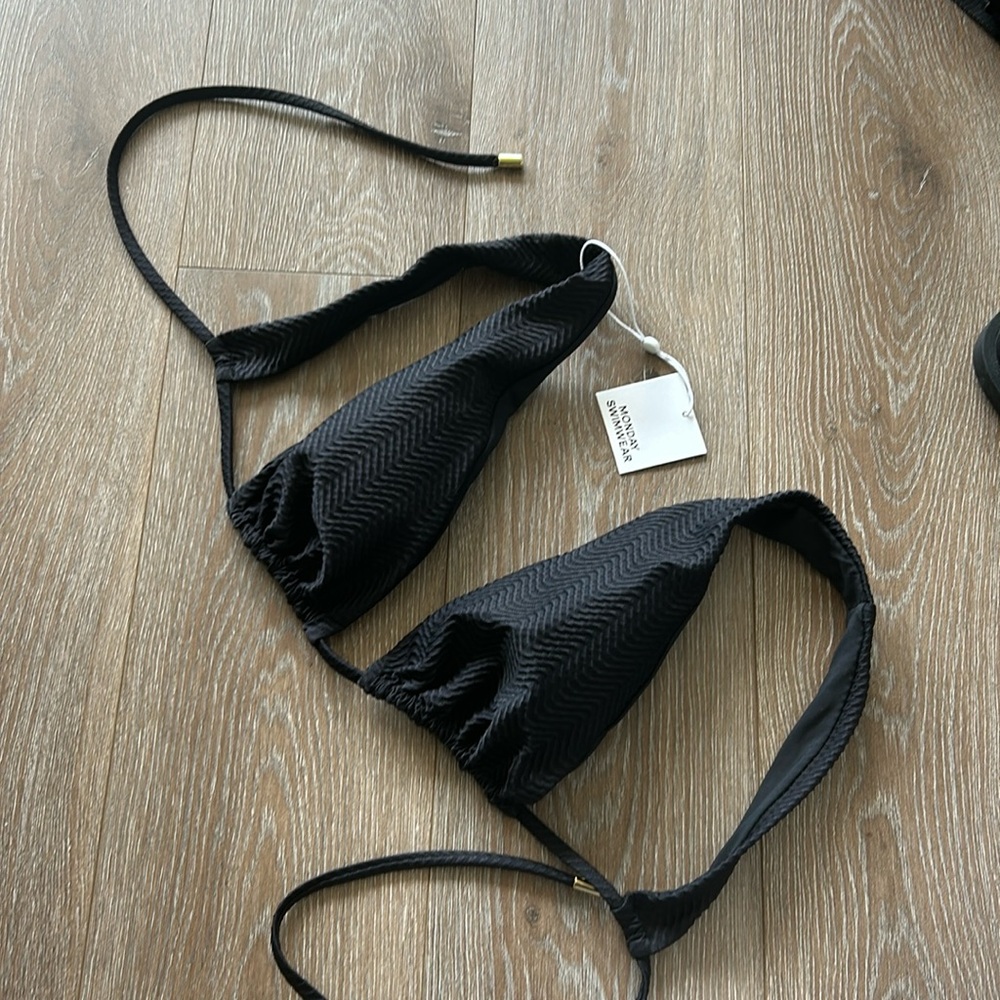 Monday swimwear black top
